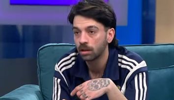 David Pușcaș s-a trezit cu poliția ușă, la câteva săptămâni de când scandalul cu Luminița Anghel s-a reaprins. În ultima perioadă, fiul adoptiv al artistei este urmărit de ghinioane: „Mi-e frică să mă duc”