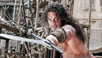 Nimeni nu îl recunoaște în aceste fotografii. Cum arăta Jason Momoa în tinerețe
