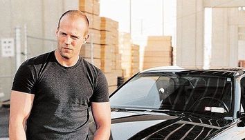 Baietii rai nu fac asta! Cum isi risca Jason Statham sanatatea. A ingrijorat pe toata lumea