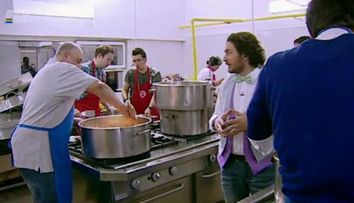 Seful echipei rosii de la Masterchef: <span style=