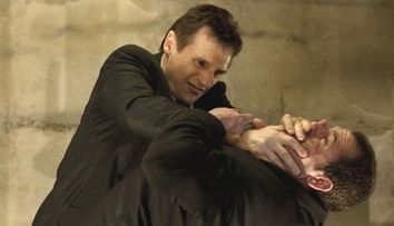E celebru si are milioane de fani, dar putini stiu cum arata in tinerete. Imagini cu Liam Neeson de acum 30 de ani