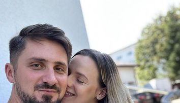 Ce surpriză i-a făcut Andrei Ciobanu iubitei sale, Marilena, cu ocazia zilei de naștere. „Deși este departe, a avut grijă să îmi facă ziua superbă”