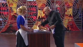 Chefii Catalin Scarlatescu si Florin Dumitrescu nu se mai puteau opri din mancat. 
