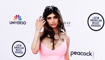 Mia Khalifa, dată afară de Playboy fiindcă i-a batjocorit pe evrei după atacul lansat de Hamas