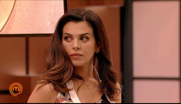 Andreea are un avantaj strategic uriaș. Concurenta a dat cărțile pe față și i-a pus pe concurenți în dificultate