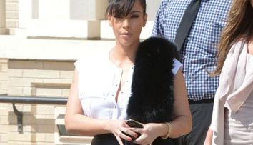Kim Kardashian a declarat ca nu se poate opri din mancat. Cate kilograme a pus ea si cum arata inainte de nastere