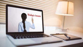 (P) Beneficiile participării la cursuri de engleză online pentru copii în vacanța de vară