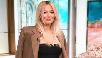 VIDEO Laura Cosoi alături de mama ei, povești din copilăria artistei