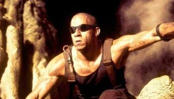 Trailer pentru Riddick: Vin Diesel se lupta cu extratrestri si monstri infricosatori in filmul SF pe care toti fanii starului il asteapta