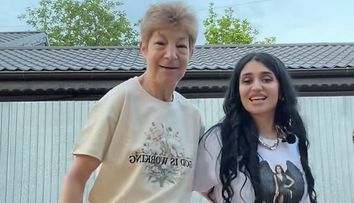 Melek, o șefă de nota 10! Tânăra i-a făcut un cadou de milioane bonei sale! Ce a primit doamna Ana: „Am văzut-o eu într-o seară că...”