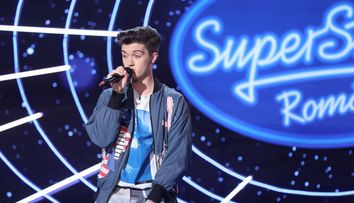 Stephen Moisa a făcut spectacol pe scena SuperStar. Carla’s Dreams i-a dat ”DA” de la primul vers