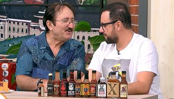 Cornel Palade, la sosurile picante ale lui Măruță: 