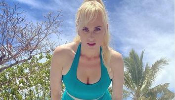 Rebel Wilson este lesbiană! Actrița s-a afișat alături de iubita sa, Ramona Agruma