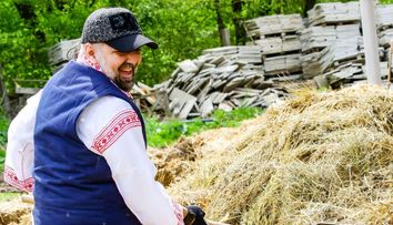 Daniel Iordachioaie intra in Ferma Vedetelor. Ce inseamna o zi de rasfat pentru el
