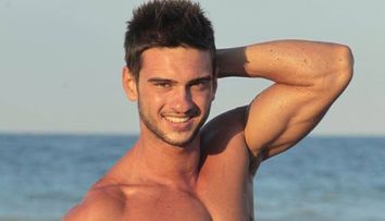 Dorian Popa dezvaluie cum a ajuns sa cante in LaLa Band. Cum arata acum 3 ani, inainte sa devina cunoscut: FOTO