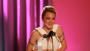 Linsday Lohan și-a amenințat două angajate, deoarece nu și-au asortat sandalele