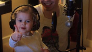 Are doar 3 ani, dar talentul ei e remarcabil. Tatal ei a reusit sa o tranforme intr-o mica vedeta - VIDEO