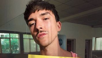 Emil Rengle, mesaj de încurajare pentru toți adolescenții gay din România: 