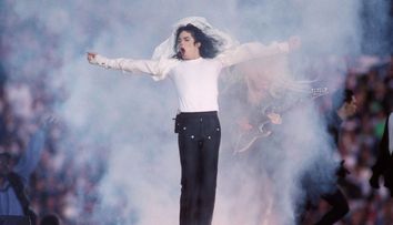Cele 12 minute de glorie ale lui Michael Jackson de la Super Bowl 1993. Ce recorduri a stabilit megastarul
