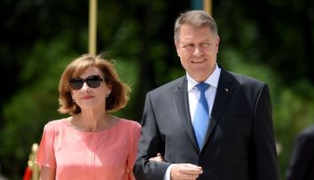 Ce ținută a ales Carmen Iohanis pentru vizita oficială în Japonia