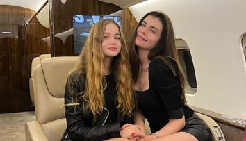 Irina Columbeanu a folosit o suzetă din aur când a fost bebeluș. Irinel Columbeanu și Monica Gabor au „scăldat-o” în lux și în opulență: „Au fost mai multe lucruri”