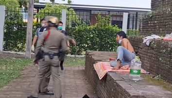 Un cuplu a fost surprins întreținând relații intime pe un monument istoric. Ce s-a întâmplat după intevenția poliției