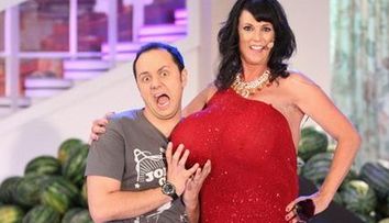 Invitatii lui Maruta au fost socati la vederea femeii cu 
