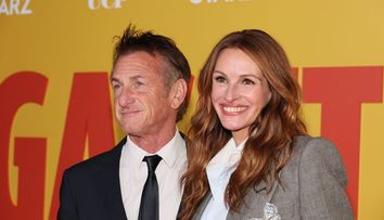 Julia Roberts, în pantaloni scurți, pe covorul roșu. Cum a apărut la premiera filmului „Gaslit”