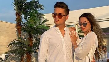 Selly și Smaranda, „la vie en rose” pe Coasta de Azur. Ce locație au ales pentru vacanță