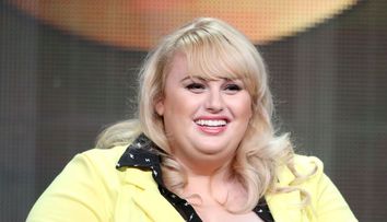 Actrița Rebel Wilson s-a pozat în costum de baie după ce a slăbit peste 30 de kilograme