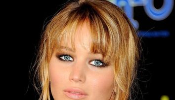 Jennifer Lawrence s-a tuns scurt. Mai este 