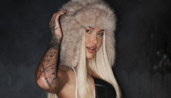 Delia Salchievici are un nou iubit. Cum și-a fotografiat noul partener, după sărutul pasional cu Ian de la Desafio