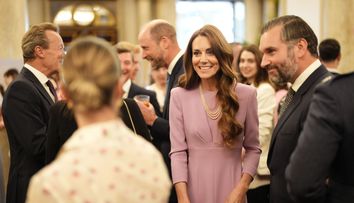 Calitatea rară pe care Kate Middleton a moștenit-o de la Regina Elisabeta. Gestul observat de experții în limbajul corpului cu ocazia împlinirii a 100 de ani de la nașterea suveranei