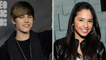 Justin Bieber si Jasmine Villegas, mai mult decat buni prieteni! VIDEO  