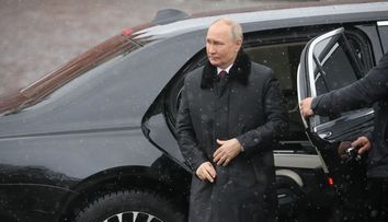 Cum explică oficialii de la Kremlin tăcerea lui Putin după victoria lui Trump la alegerile din SUA. Care sunt pretențiile președintelui rus