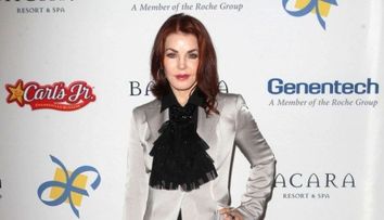 Priscilla Presley, la 67 de ani. Cum arata acum fosta sotie a lui Elvis: FOTO