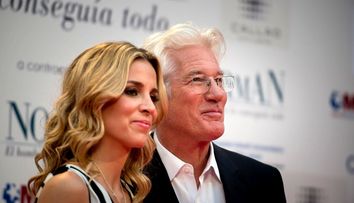Richard Gere, imagine tandră alături de soția sa, cu 33 de ani mai tânără decât el. Ce spune actorul despre Alejandra