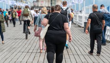 Caz tragic! Un bărbat a murit asfixiat după ce soția lui obeză a căzut peste el. Cum s-a întâmplat totul