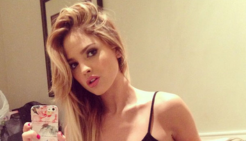 De la ratusca cea urata la bomba sexy care i-a suflat iubitul lui Miley Cyrus. Cum arata Eiza Gonzalez inainte de numeroasele operatii estetice - FOTO