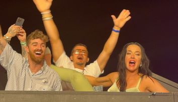 Katy Perry, luată la rost de fani după ce un filmuleț în care pare că flirtează cu un DJ, sub privirile soțului, s-a viralizat pe net