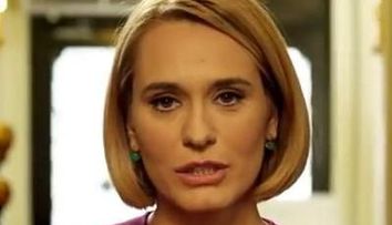 Andreea Esca: 