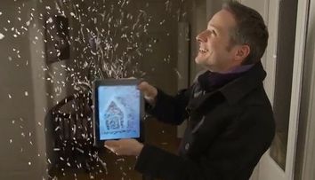 Magie pura! Cum reuseste un iluzionist sa scoata prajituri si fulgi de zapada dintr-un iPad. Viral acum pe Youtube: