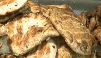 Alimentatia sanatoasa are un rol major in combaterea acneei! Afla ce trebuie sa mananci