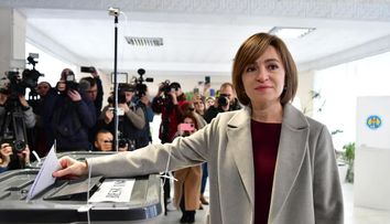Reacțiile românilor după ce Maia Sandu a intrat în turul doi pentru prezindențiale. „Mi-aș dori mult un președinte ca dumneavoastră și pentru noi”