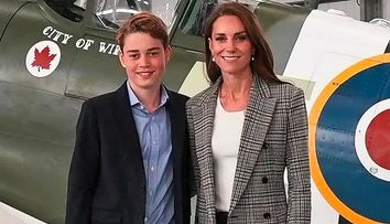 Imaginea cu Kate Middleton și Prințul George care face înconjurul internetului. Adolescentul de 12 ani este extrem de chipeș și aproape și-a întrecut mama în înălțime
