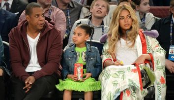 Suma fabuloasa pe care au platit-o Beyonce si Jay-Z pentru rochita lui Blue Ivy. Cat au dat pentru o tinuta a micutei