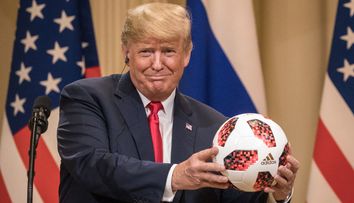 Seria incredibilă de eșecuri care a dat naștere „blestemului Trump”. Fanii sunt convinși că președintele american aduce ghinion după înfrângerea usturătoare la Cupa Mondială