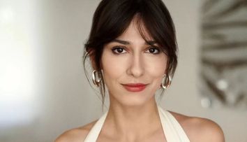 Dana Rogoz, pictorial spectaculos la 40 de ani: „Tu ești minunată indiferent de ținută, de mediu, de rol!”