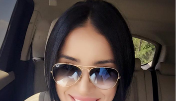 Adelina Pestritu – sedinta foto sexy la Vulcanii Noroiosi