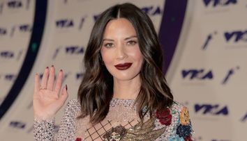 Olivia Munn, aparitie spectaculoasa la MTV Video Music Awards 2017! Cum s-a afisat vedeta